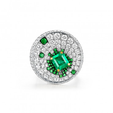 EMERALD, TSAVORITE GARNET AND DIAMOND RING